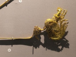 ‘开云平台官网’精选美食：辣白菜炖牛腩，油泼面，韭黄拌海蜇，菠萝鸡翅的做法(图1)